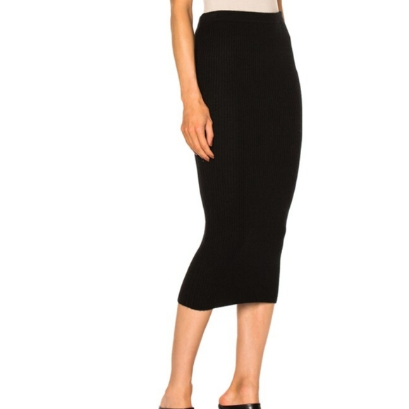 ThePerfext Cashmere Victoria Midi Skirt Size Small - Picture 4 of 10